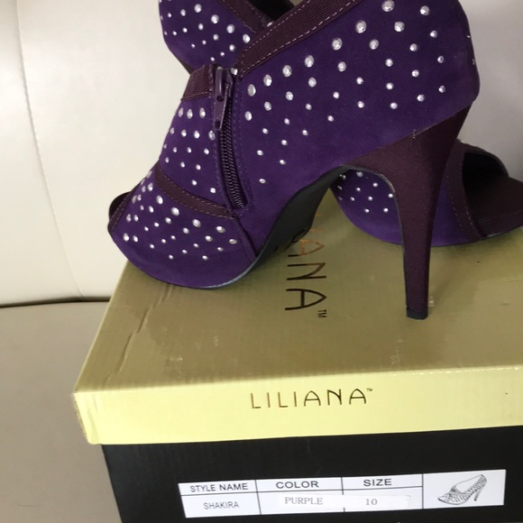 WOMENS Shoes - Picture 4 of 4